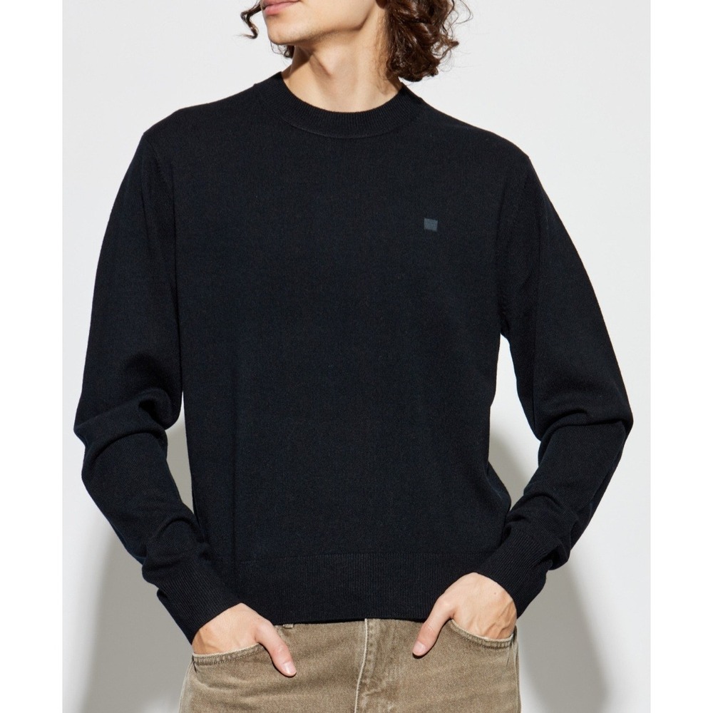 ACNE Studios 100%Wool Black Front side Logo Old Money Quiet Luxury Sweater sz M